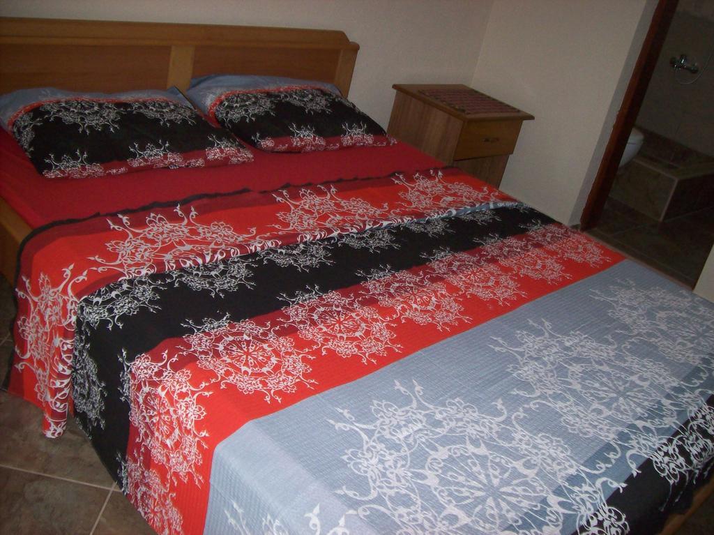 Lukic Apartmani Bar Zewnętrze zdjęcie