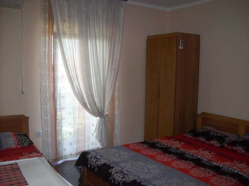 Lukic Apartmani Bar Zewnętrze zdjęcie